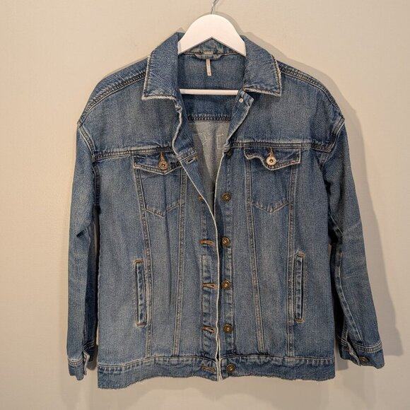 Free People Denim Trucker Jean Jacket PIGS Patch Classic Retro Style - Size XS - Picture 1 of 7